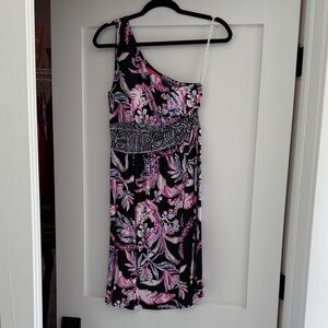 Lilly One-Shoulder Floral Print Dress in Black and Pink